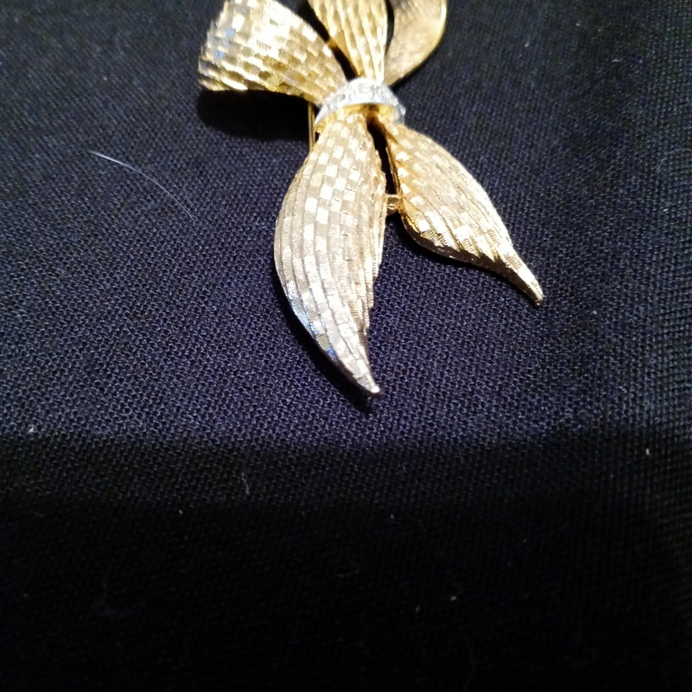 Brooch - Picture 6 of 6